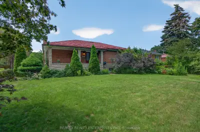1282 Daimler Road, Mississauga, On L5j 3t2