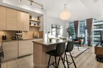59 Annie Craig Drive 906, Toronto, On M8v 0c5