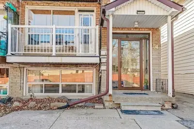 74 Burlington Street 1, Toronto, On M8v 2l2
