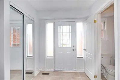 83 Skegby Road, Brampton, On L6v 2t8