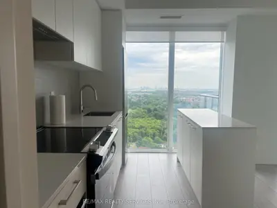 260 Malta Avenue 2204, Brampton, On L6y 6l7