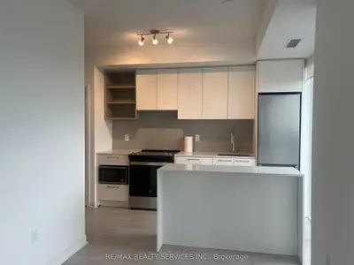 260 Malta Avenue 2204, Brampton, On L6y 6l7