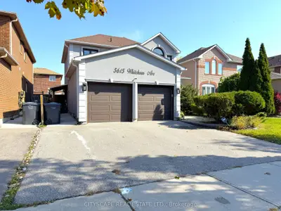 5615 Whitehorn Avenue, Mississauga, On L5v 2b1