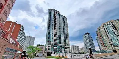 208 Enfield Place 1502, Mississauga, On L5b 0b8
