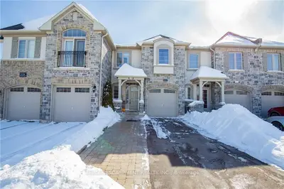 2308 Whistling Springs Crescent, Oakville, On L6m 0c5