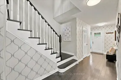 5732 Bell Harbour Drive, Mississauga, On L5m 5l1