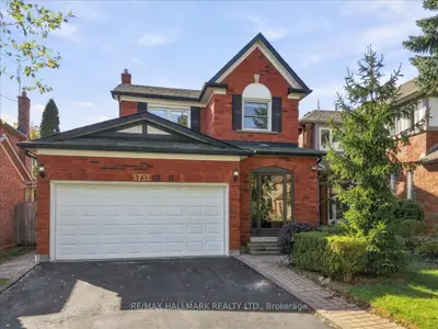 5732 Bell Harbour Drive, Mississauga, On L5m 5l1