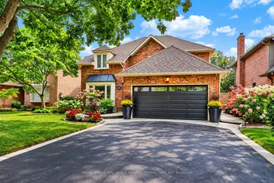 1012 Oak Meadow Road, Oakville, On L6m 1j7