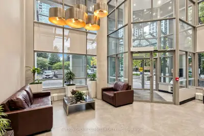 3504 Hurontario Street 3109, Mississauga, On L5b 0b9
