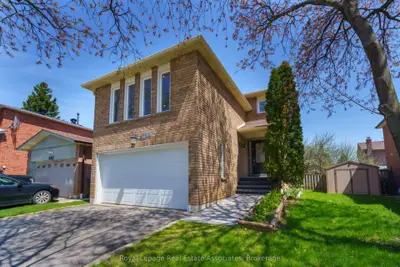 6763 Dolmage Court, Mississauga, On L5n 4v9