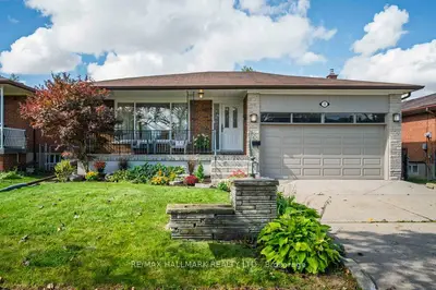 12 Tammy Lane, Toronto, On M9v 3w3