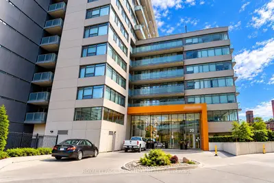20 Joe Shuster Way 712, Toronto, On M6k 0a3