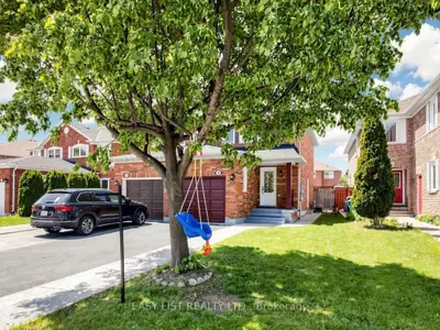 16 Mount Fuji Crescent, Brampton, On L6r 2l3