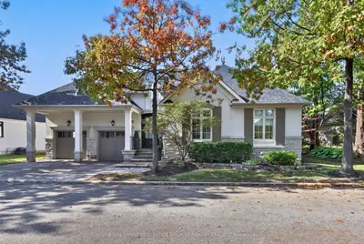 713 Hidden Grove Lane, Mississauga, On L5h 4l2