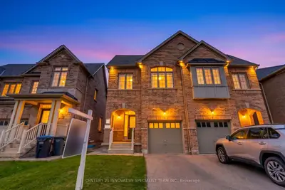 7 Gruenwald Gate, Brampton, On L6y 6c4