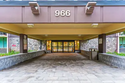 966 Inverhouse Drive 1507, Mississauga, On L5j 4b6