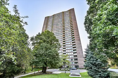 3100 Kirwin Avenue 301, Mississauga, On L5a 3s6