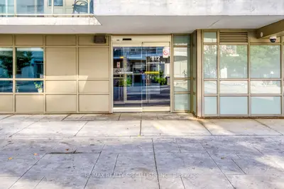 812 Landsdowne Avenue 103, Toronto, On M6h 4k5