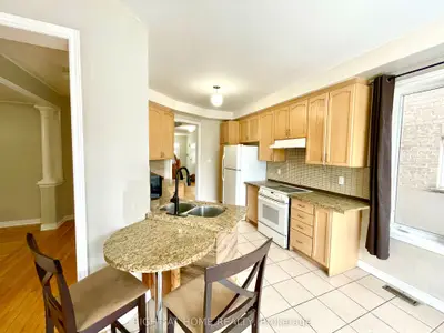 10 Vanderbrink Drive A, Brampton, On L6r 0e5