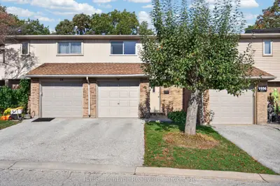 1556 Lancaster Drive 74, Oakville, On L6h 2z4