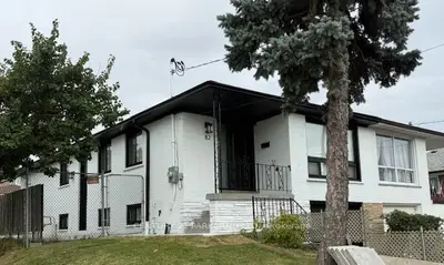 82 Verobeach Boulevard Main Level, Toronto, On M9m 1p9