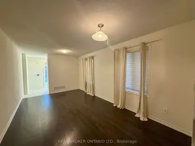 1559 Kitchen Court, Milton, On L9e 1y7