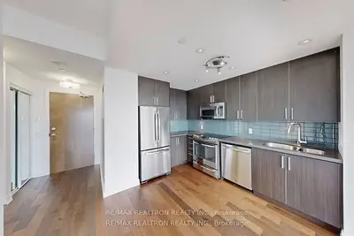 2212 Lake Shore Boulevard W 4205, Toronto, On L6l 1g8