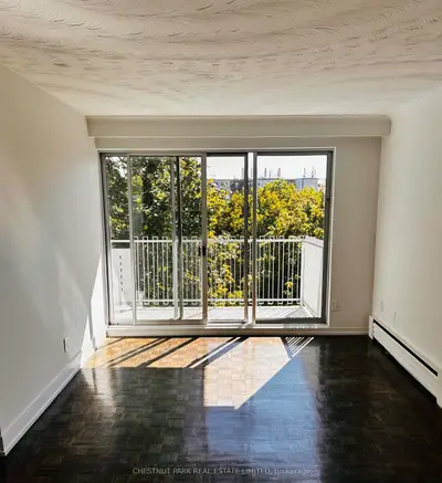 4 Superior Avenue #47, Toronto, On M8v 2m1