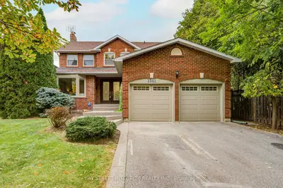 1341 Old English Lane, Oakville, On L6m 2p9