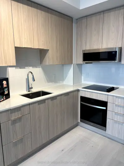 2501 Saw Whet Boulevard 318, Oakville, On L6m 5n2
