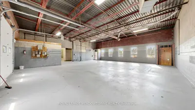 305 Armstrong Avenue 3b4, Halton Hills, On L7g 4x6