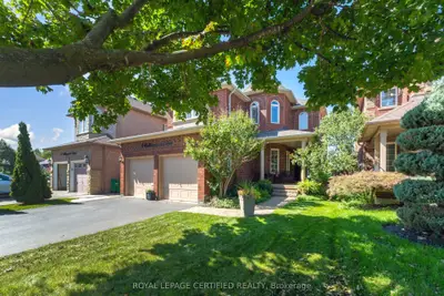 6 Collingwood Avenue, Brampton, On L7a 2e5
