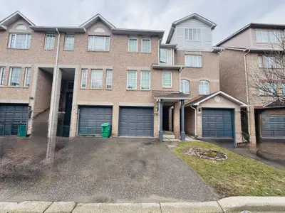 110 Spadina Road, Brampton, On L6x 4x6