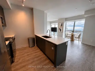 430 Square One Drive 4403, Mississauga, On L5b 0l6