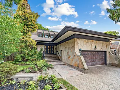 1952 Lapad Court, Mississauga, On L5l 5r1
