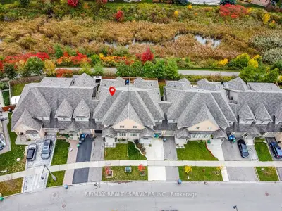 30 Naperton Drive, Brampton, On L6r 0z5