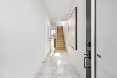 138 East Street 3, Oakville, On L6l 0h9