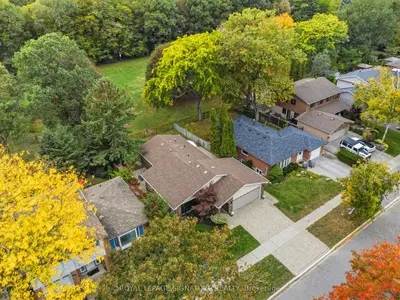 168 Arichat Road, Oakville, On L6j 5n4
