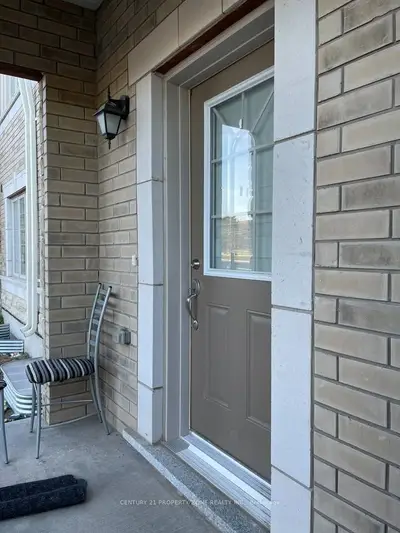 39 Hashmi Place Ground Floor, Brampton, On L6y 6k1