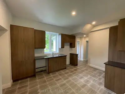 11820 10 Side Road Unit 2, Halton Hills, On L7g 4s6