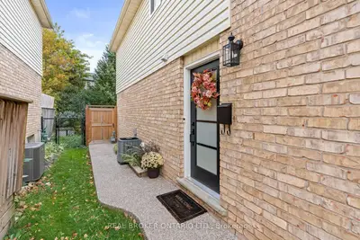56 Danville Avenue, Halton Hills, On L7j 2w2