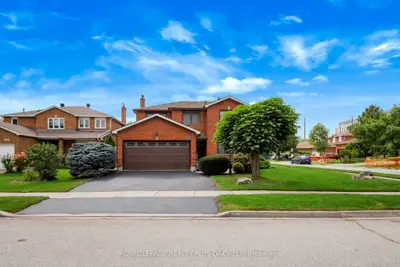 279 Hickory Circle, Oakville, On L6h 4v3
