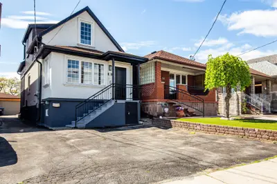 19 Schell Avenue, Toronto, On M6e 2s7