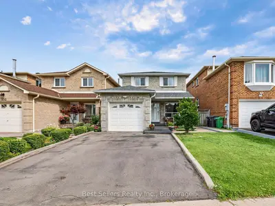 234 Lech Walesa Drive, Mississauga, On L5b 3h3