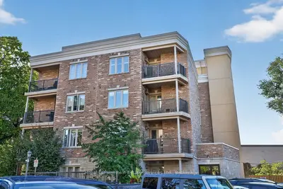 70 Stewart Street 201, Oakville, On L6k 1x5