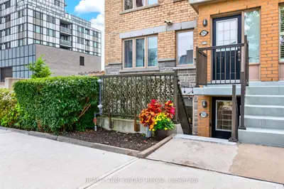 6 Foundry Avenue 155, Toronto, On M6h 0a4