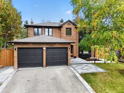 4329 Hartfield Grove, Mississauga, On L4w 2y6