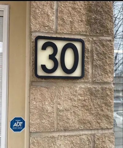 5050 Intrepid Drive 30, Mississauga, On L5m 0e5