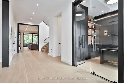 14 Risa Boulevard, Toronto, On M6b 1s3