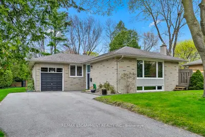 1548 Wembury Road, Mississauga, On L5j 2l9